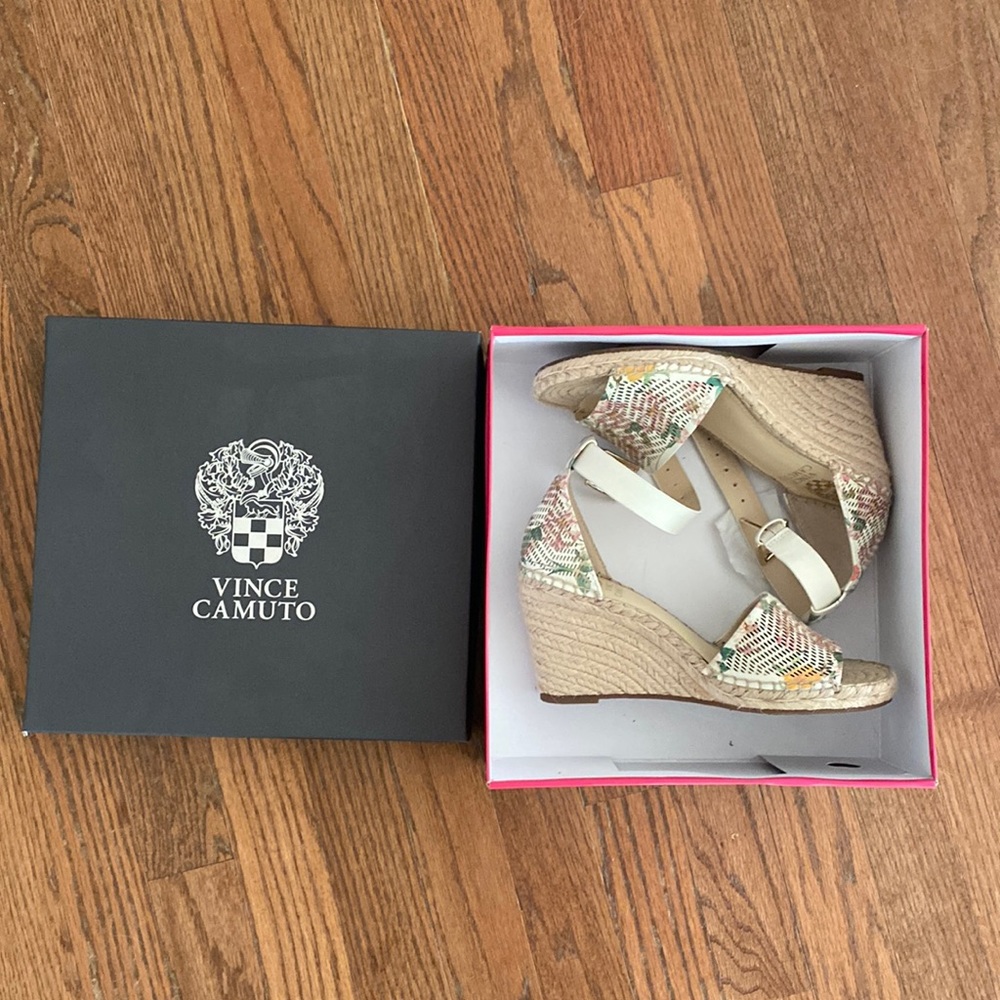 Vinca Camuto heels